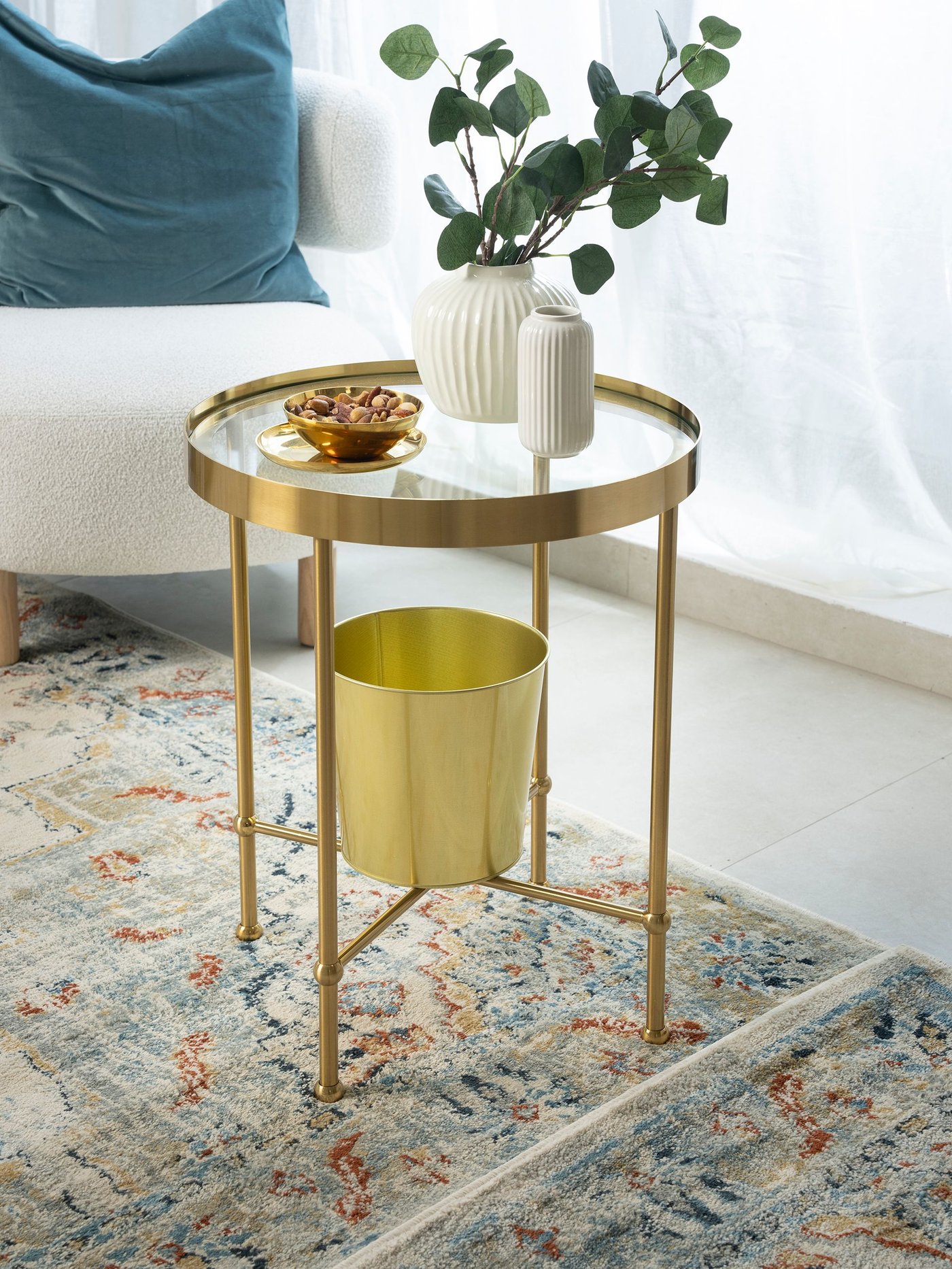 A white STILREN vase