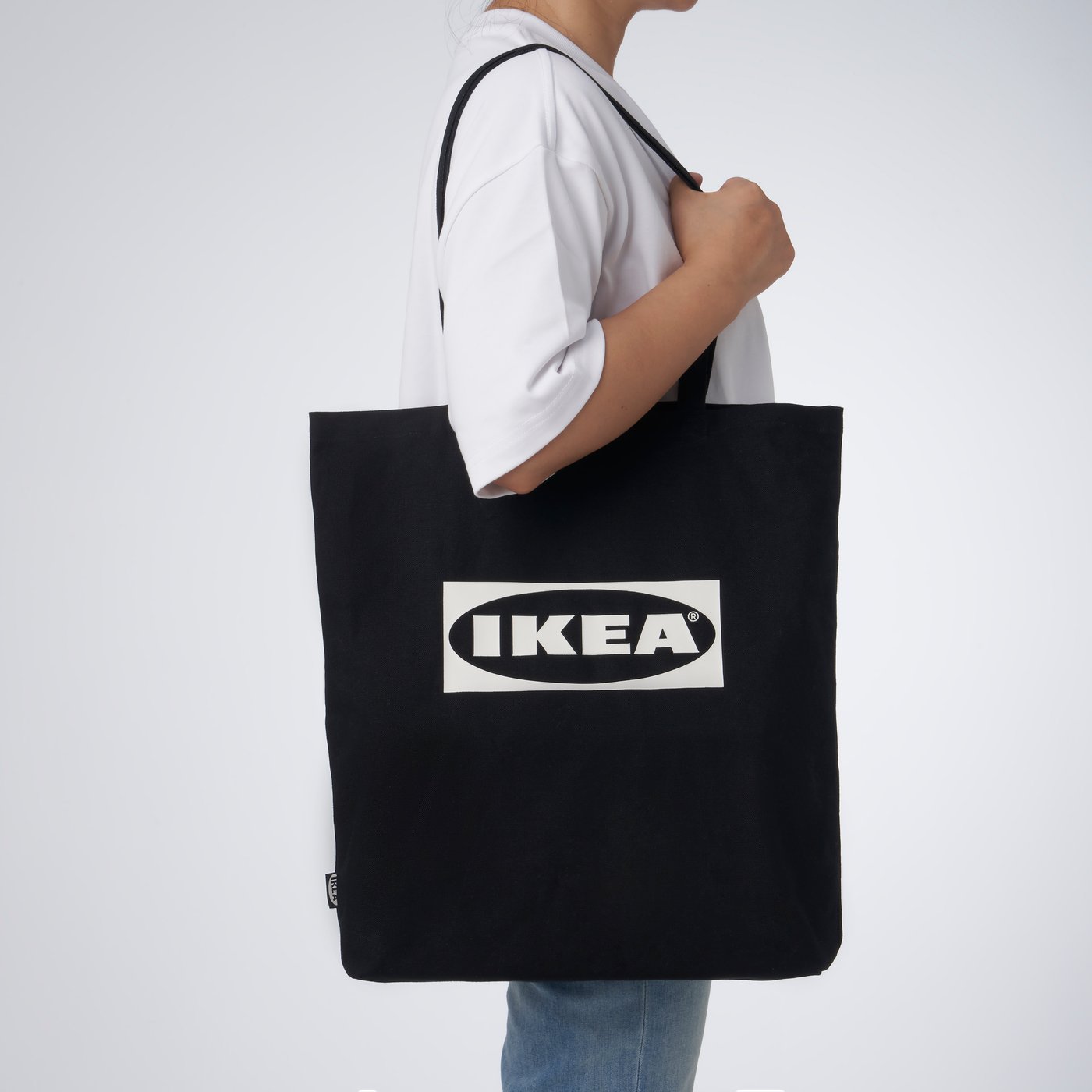 A black EFTERTRÄDA bag