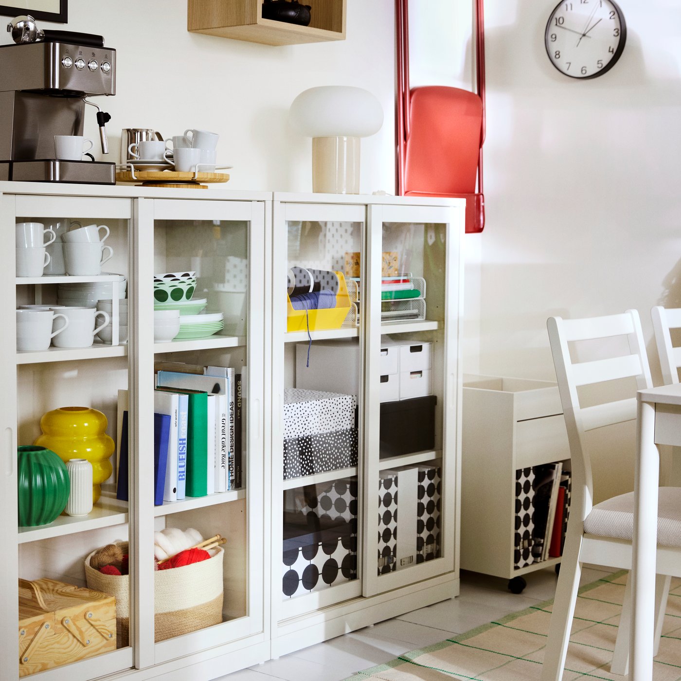 瞬時に仕事から食事に移行できるコンパクトなダイニングルーム - IKEA 瞬時に仕事から食事に移行できるコンパクトなダイニングルーム - IKEA