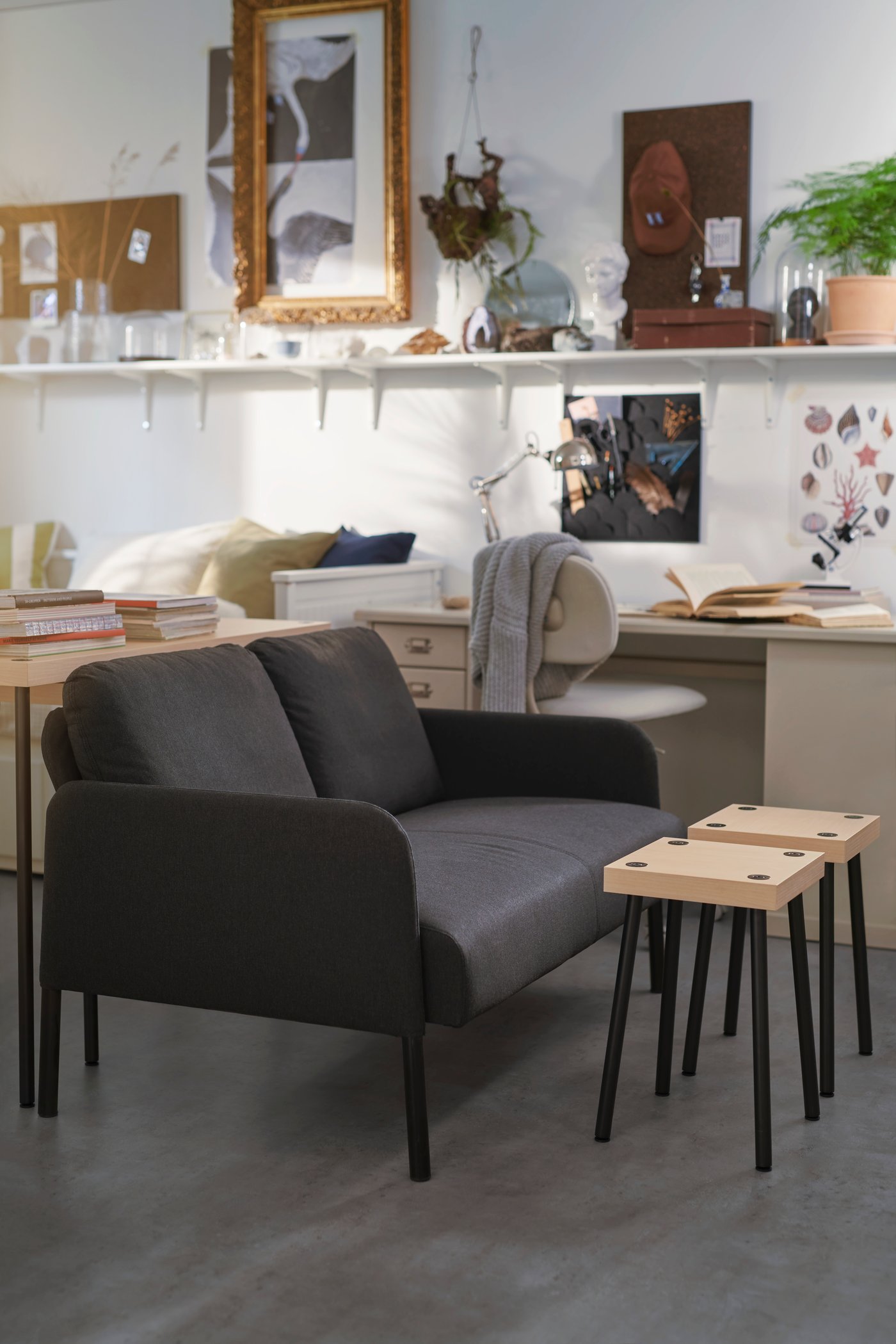 A beige VEBJÖRN desk