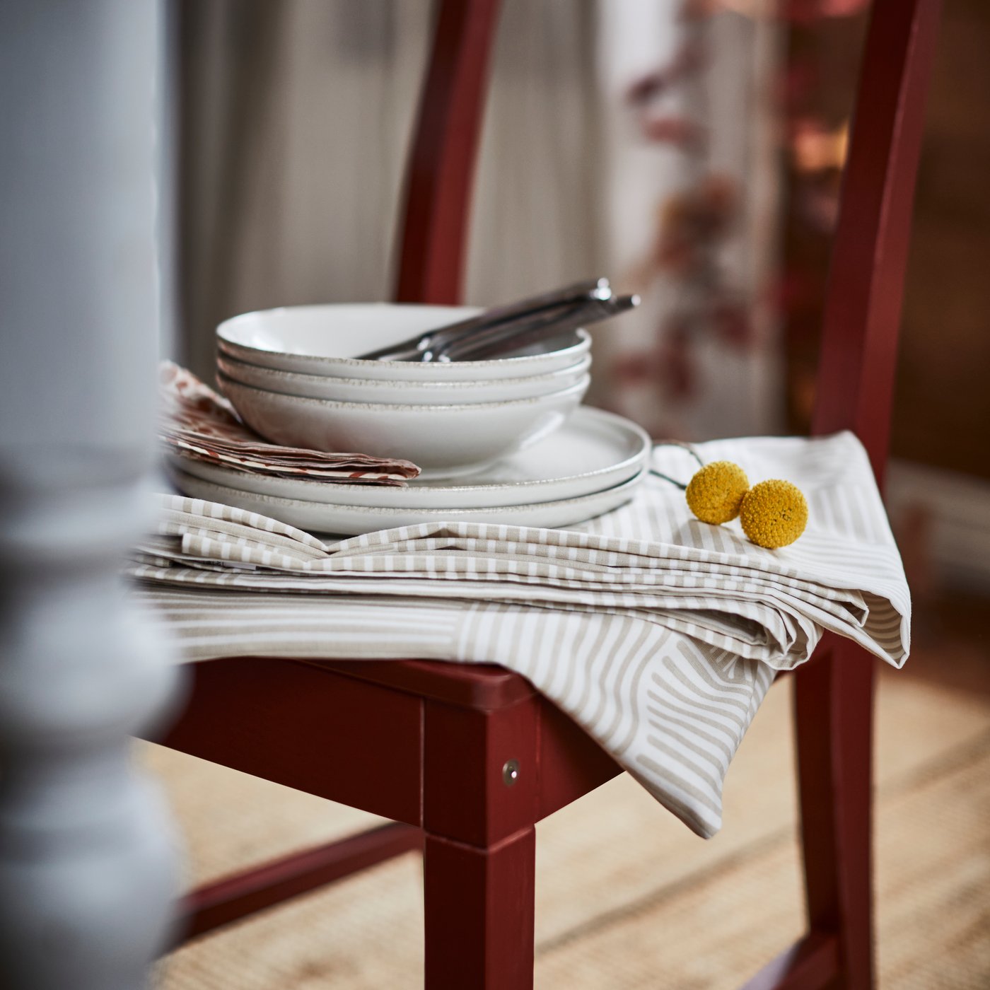 A patterned/grey KRUSTISTEL deep plate