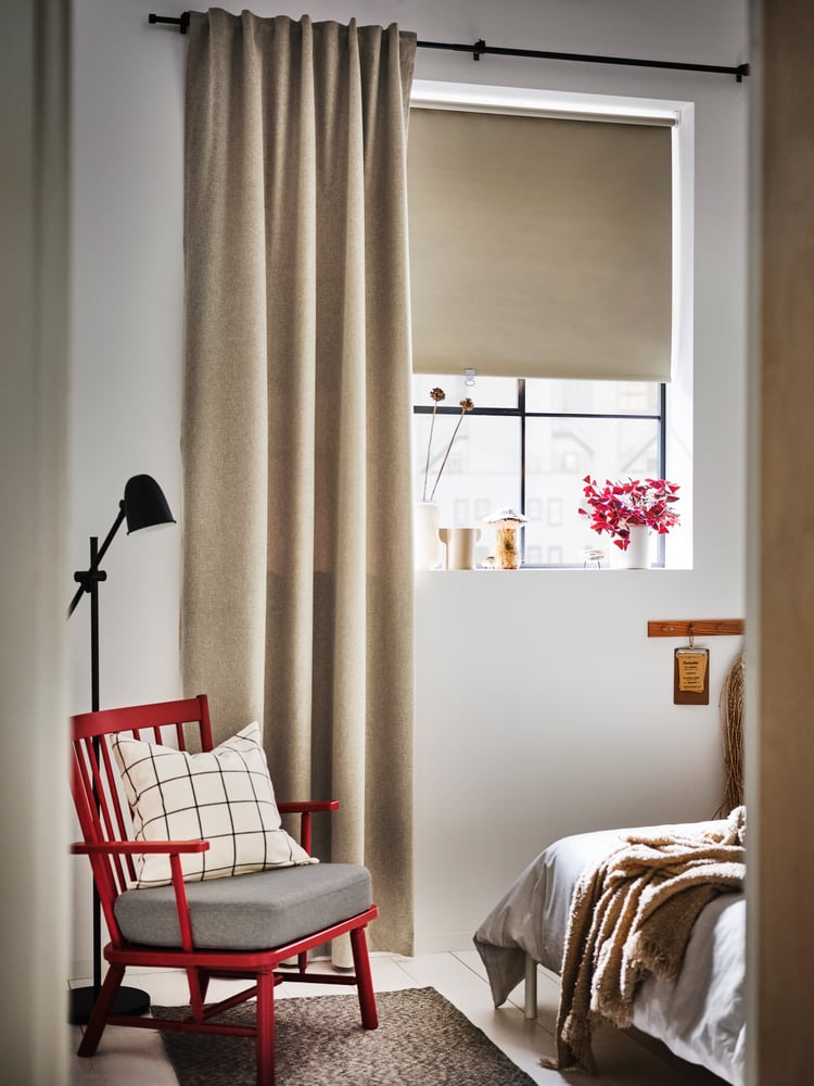 Tips and ideas for better bedroom curtains - IKEA