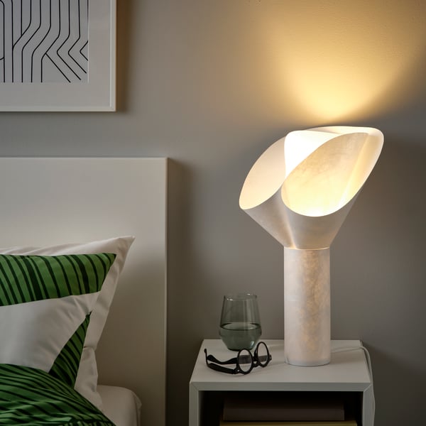 A white BÄCKNATE table lamp