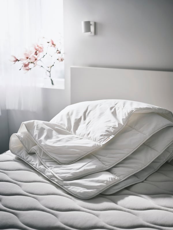A SMÅSPORRE duvet, light warm