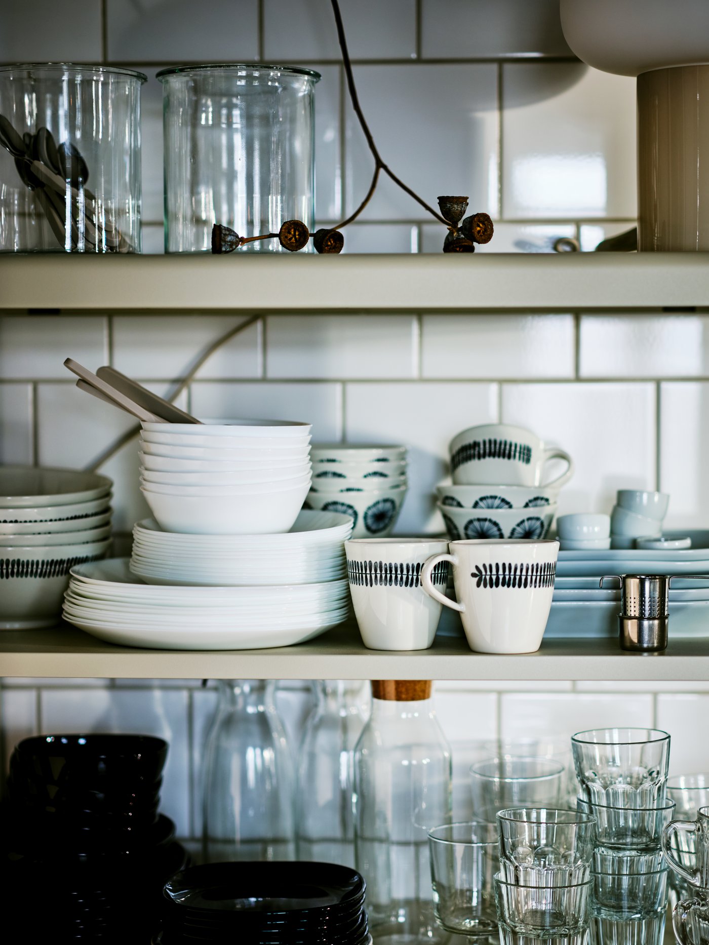 A white OFTAST plate