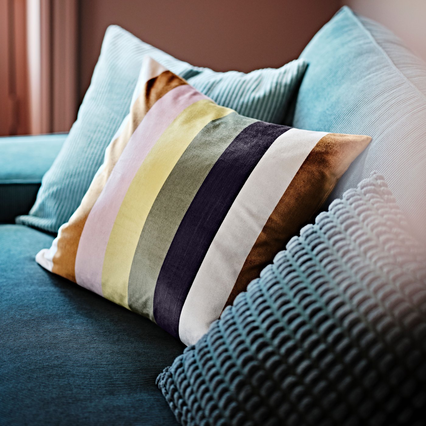 VATTENVÄN
Díszpárnahuzat, bézs/csíkos, 50x50 cm