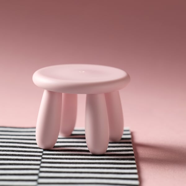 A living room/kitchen multicolour HUSET dollhouse furniture and figures