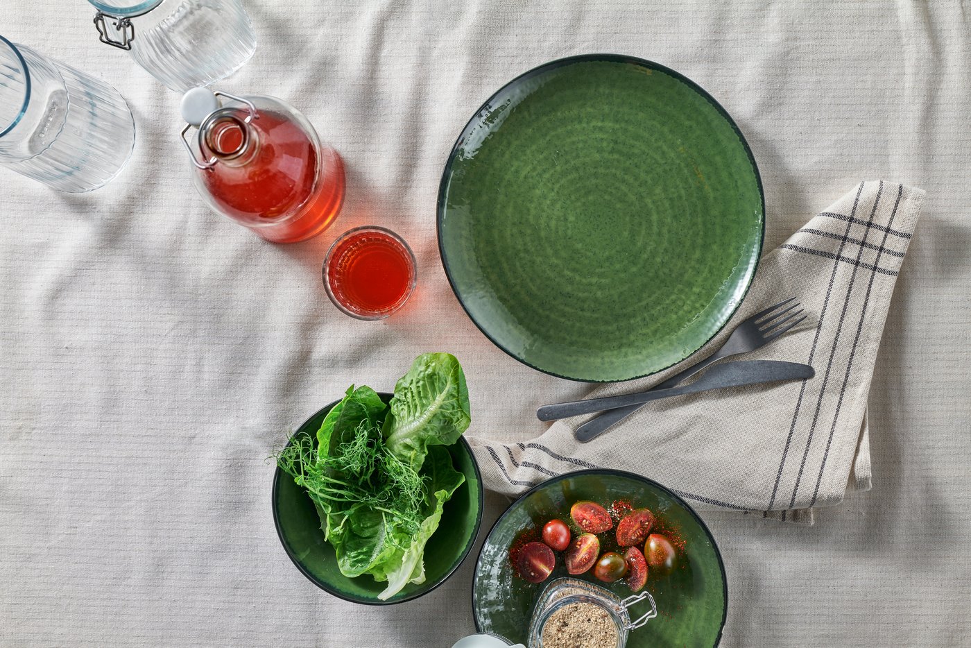 PELARKAKTUSのグリーンのお皿