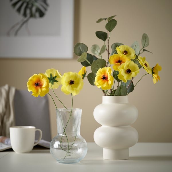 A clear glass PÅDRAG vase