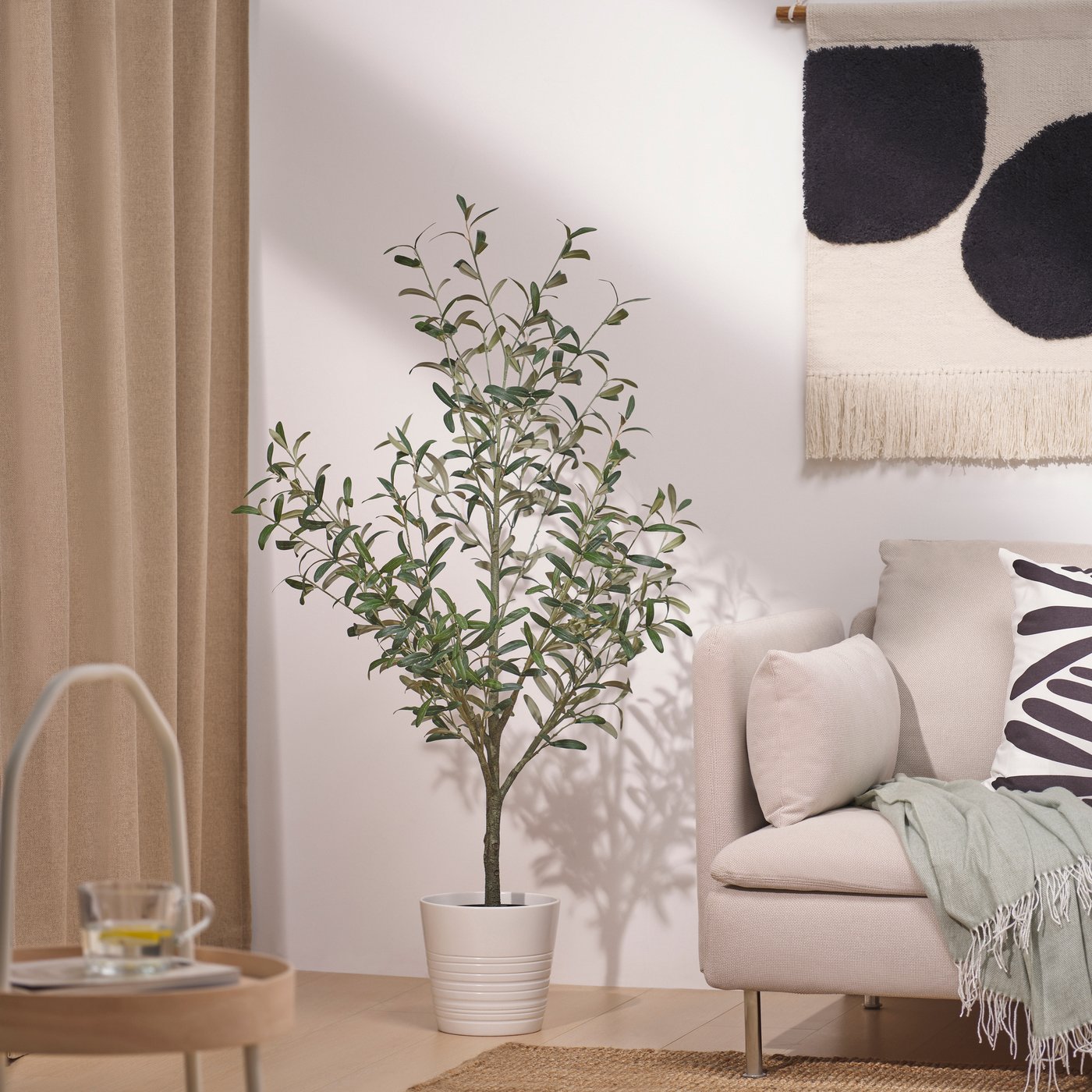 An in/outdoor Olive tree FEJKA artificial potted plant