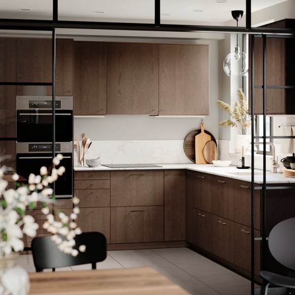 METOD kitchen with SINARP doors.