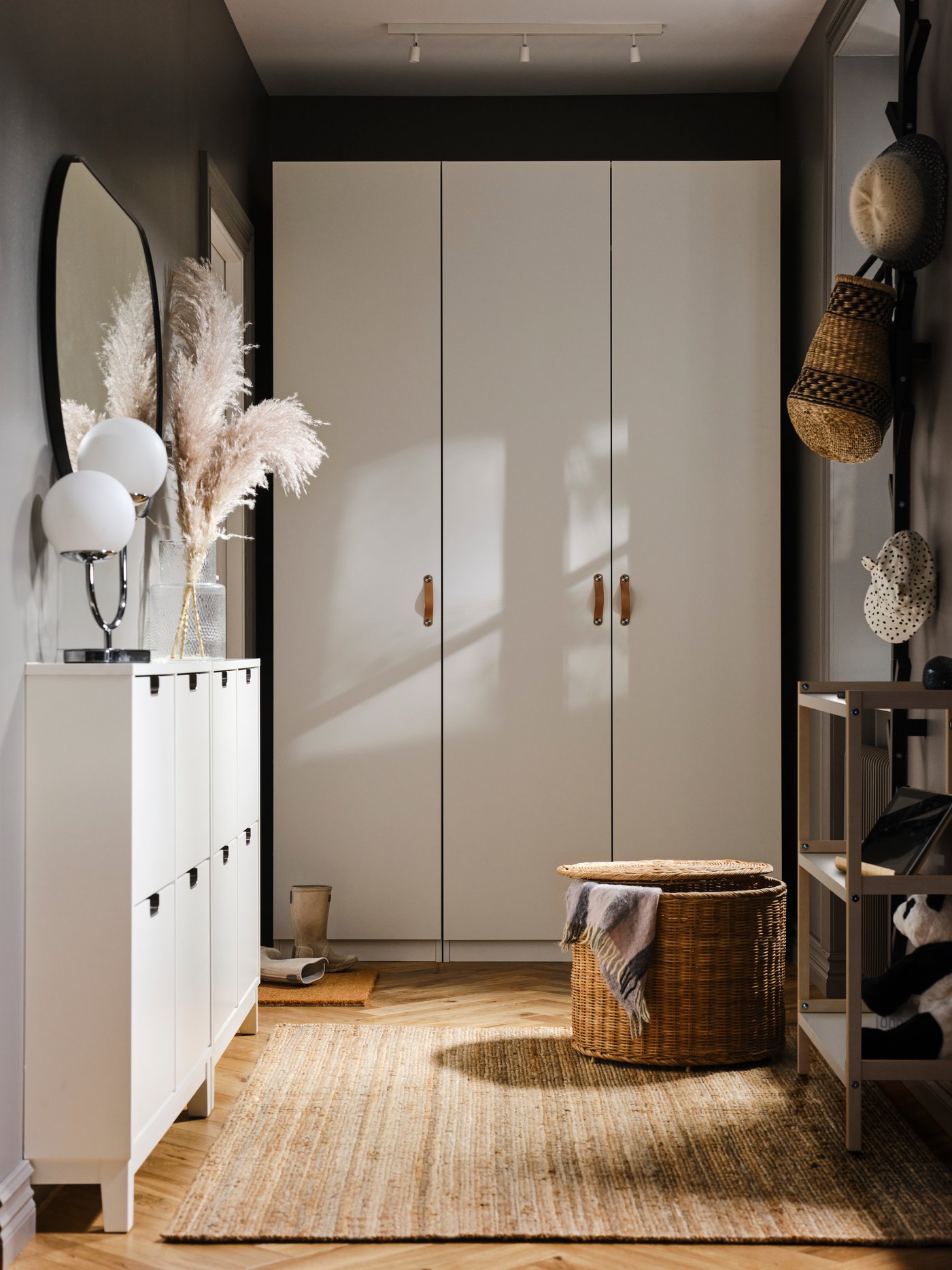 Hallway inspiration, furniture and more - IKEA