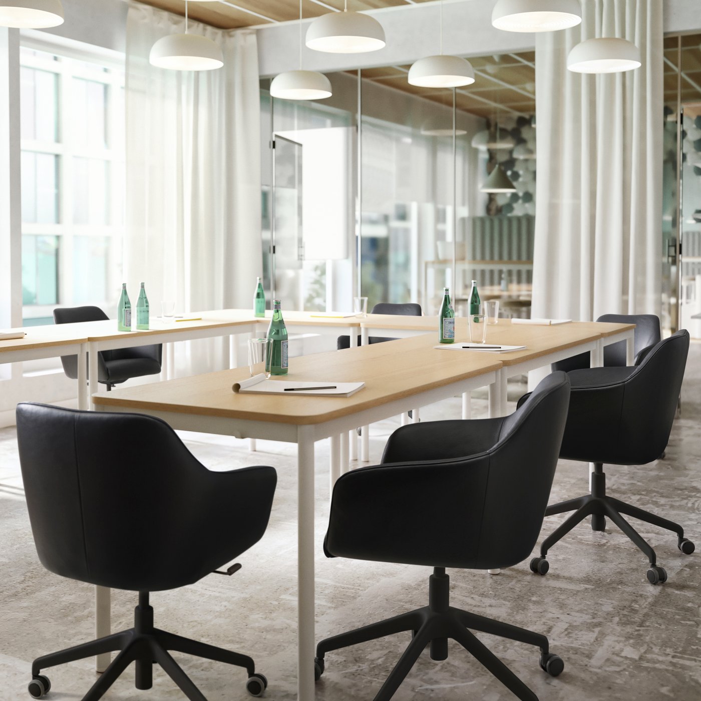 A Grann black/black LÅNGFJÄLL conference chair