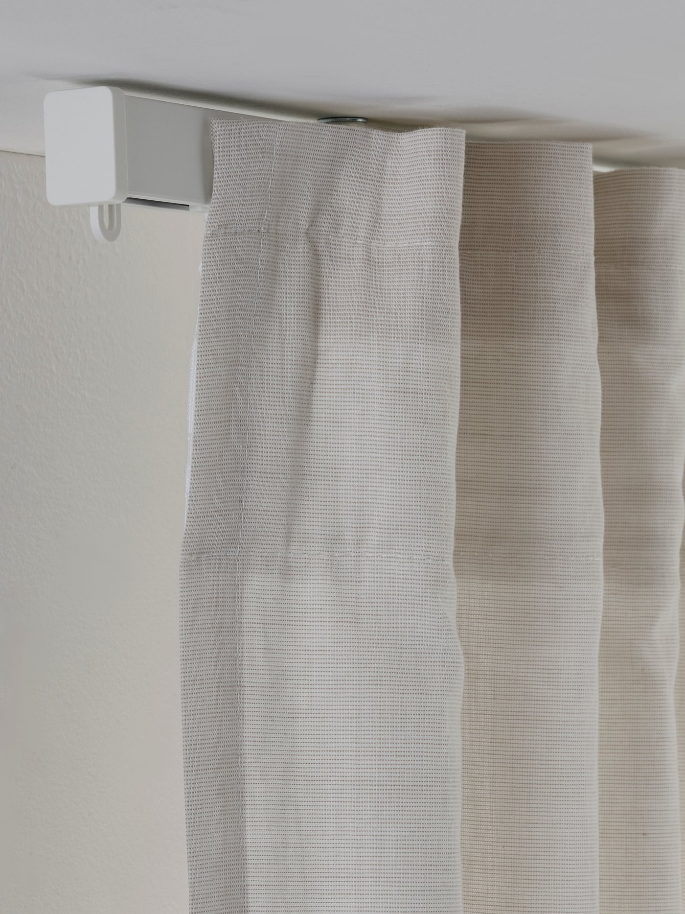 VIDGA gardinskinne til loft