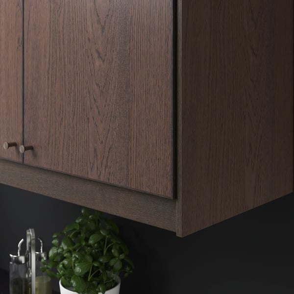 A brown SINARP rounded deco strip/moulding in the kitchen