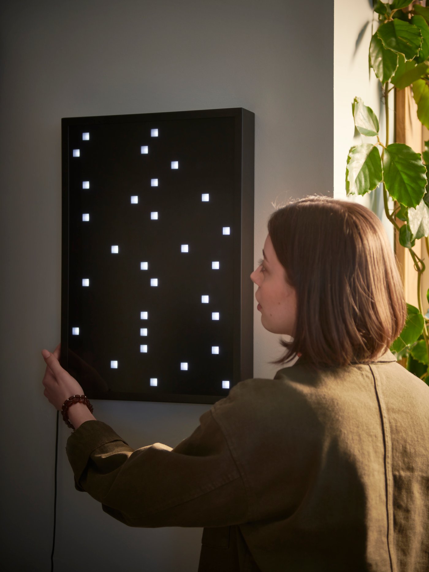 Crna OBEGRÄNSAD LED zidna lampa