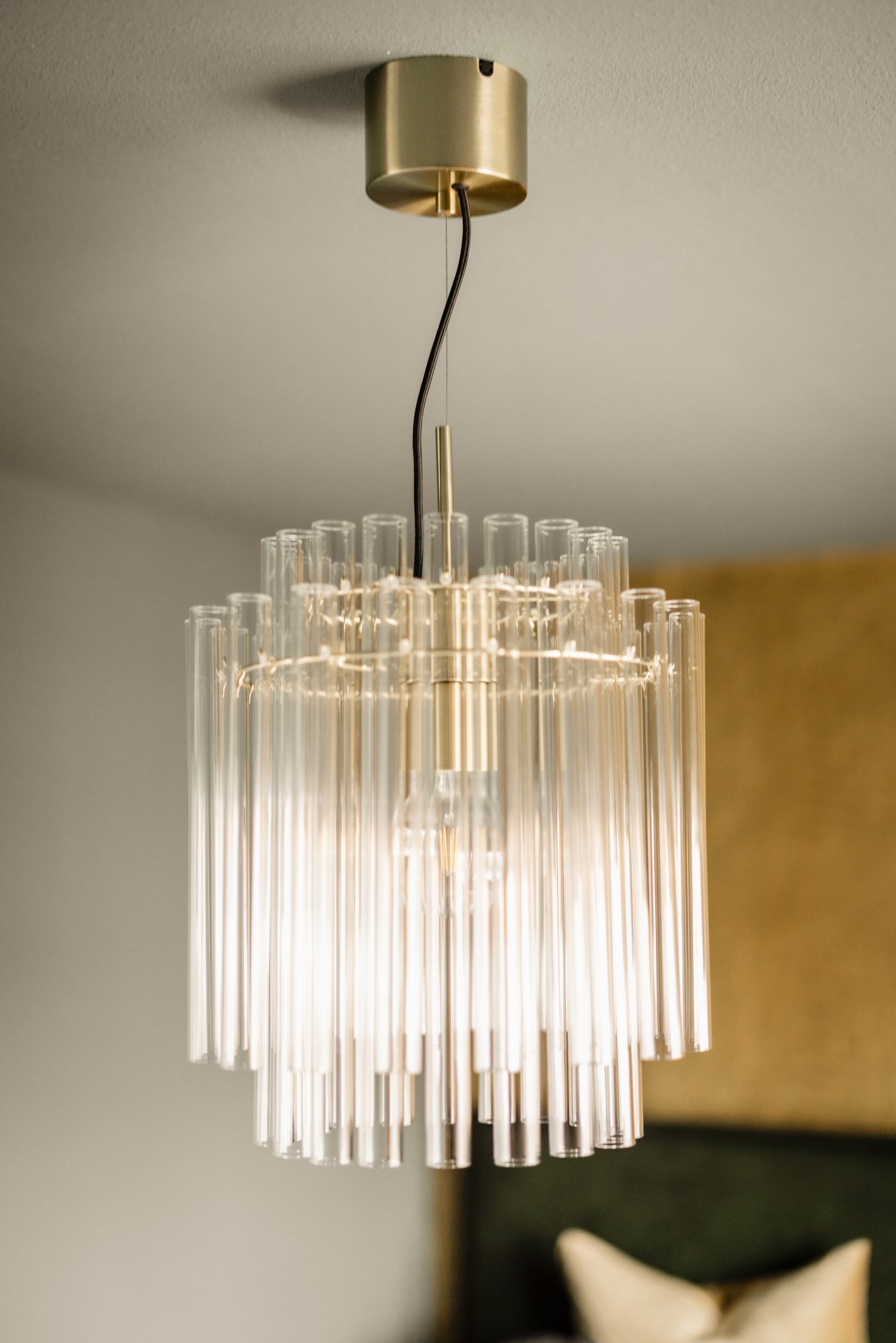 Close-up van een STOCKHOLM 2025 hanglamp.