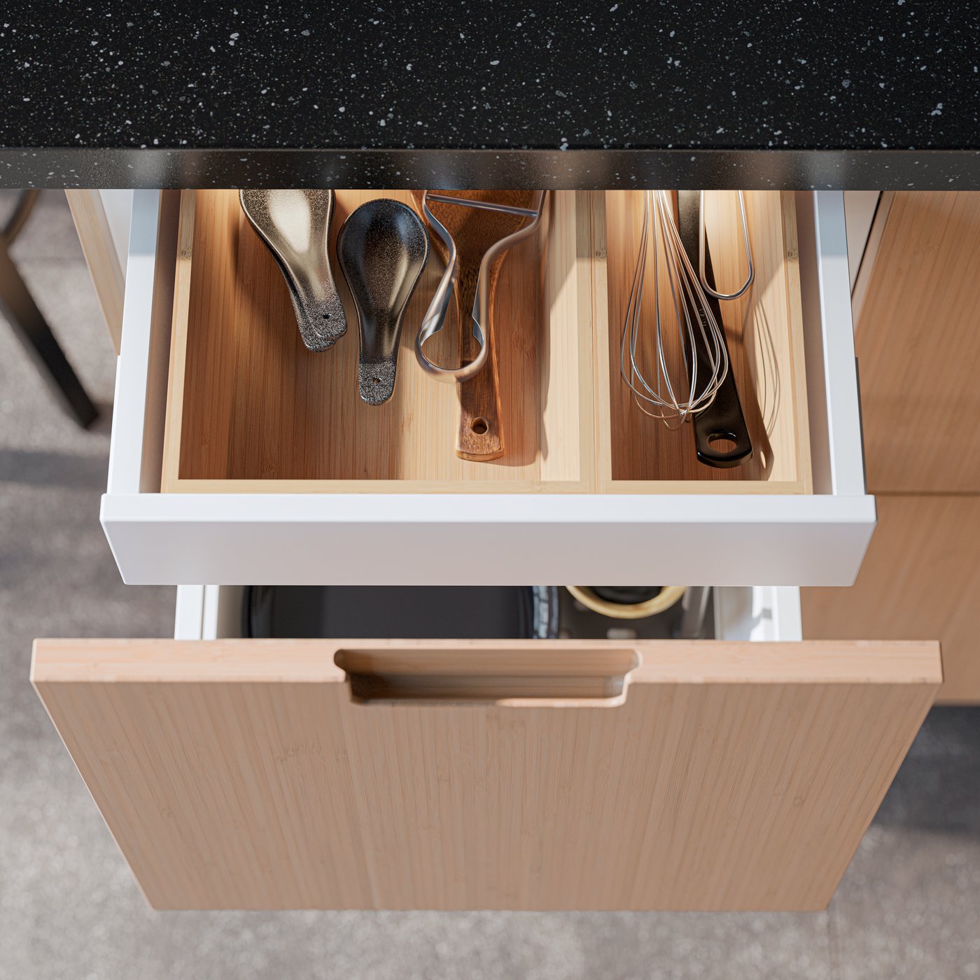 A light bamboo UPPDATERA utensil tray