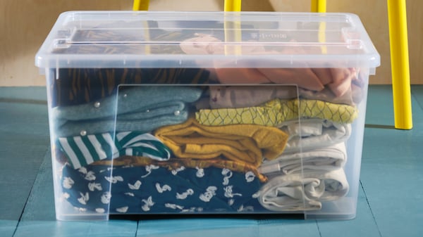 A transparent SAMLA box