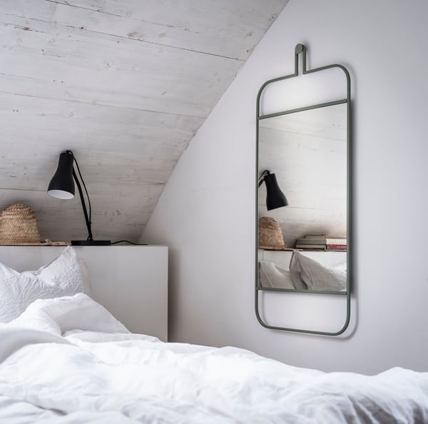 A wall hanging/green GRANVÅG mirror