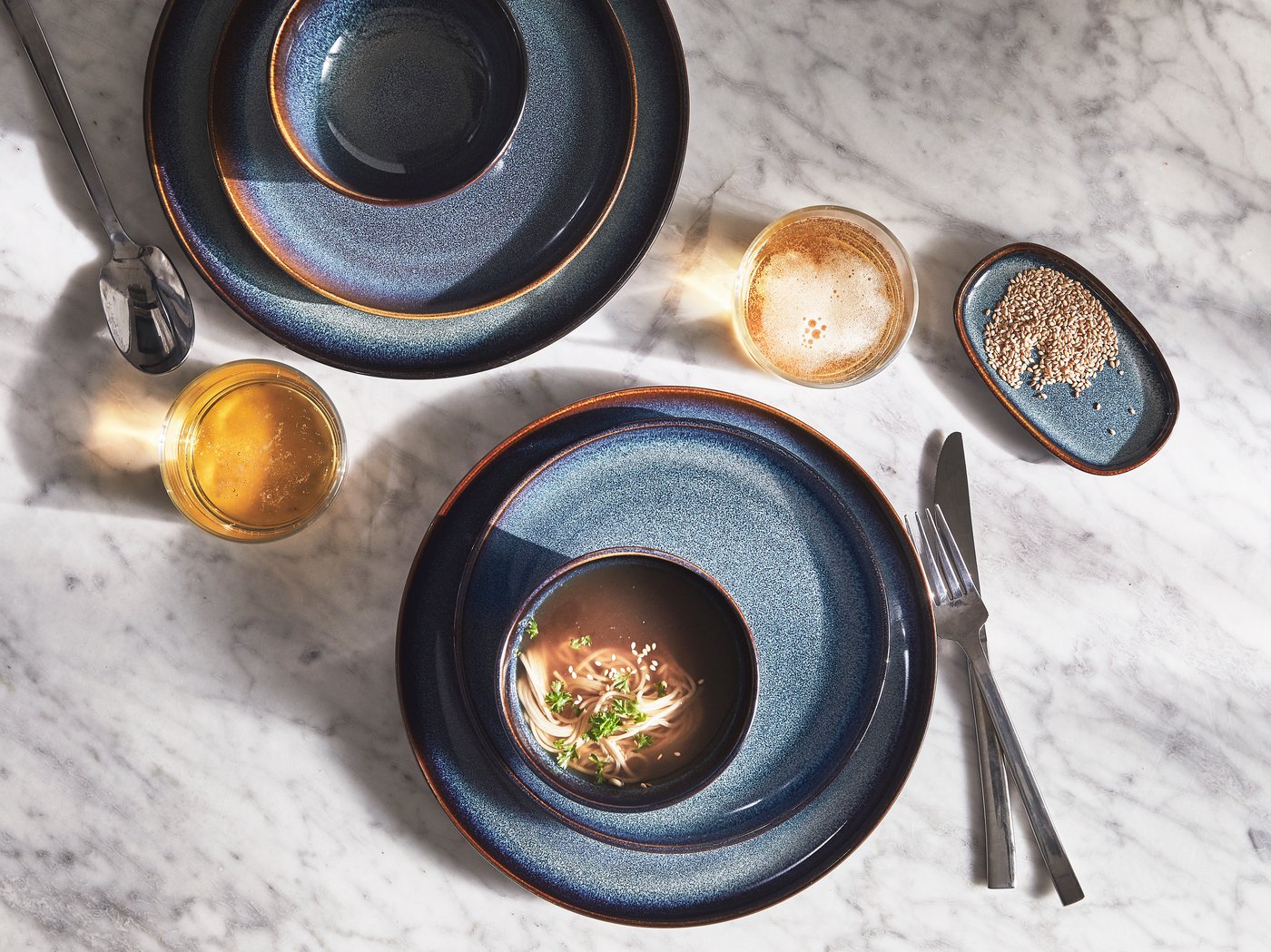 A blue GLADELIG side plate