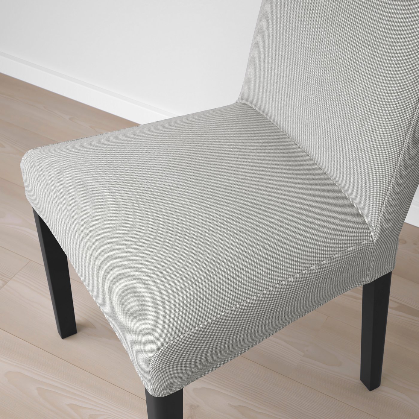 A black/Orrsta light grey BERGMUND chair