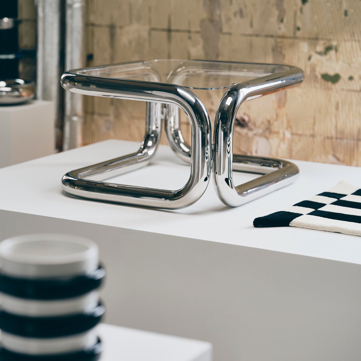 A silver-colour KONSTRUNDA side table
