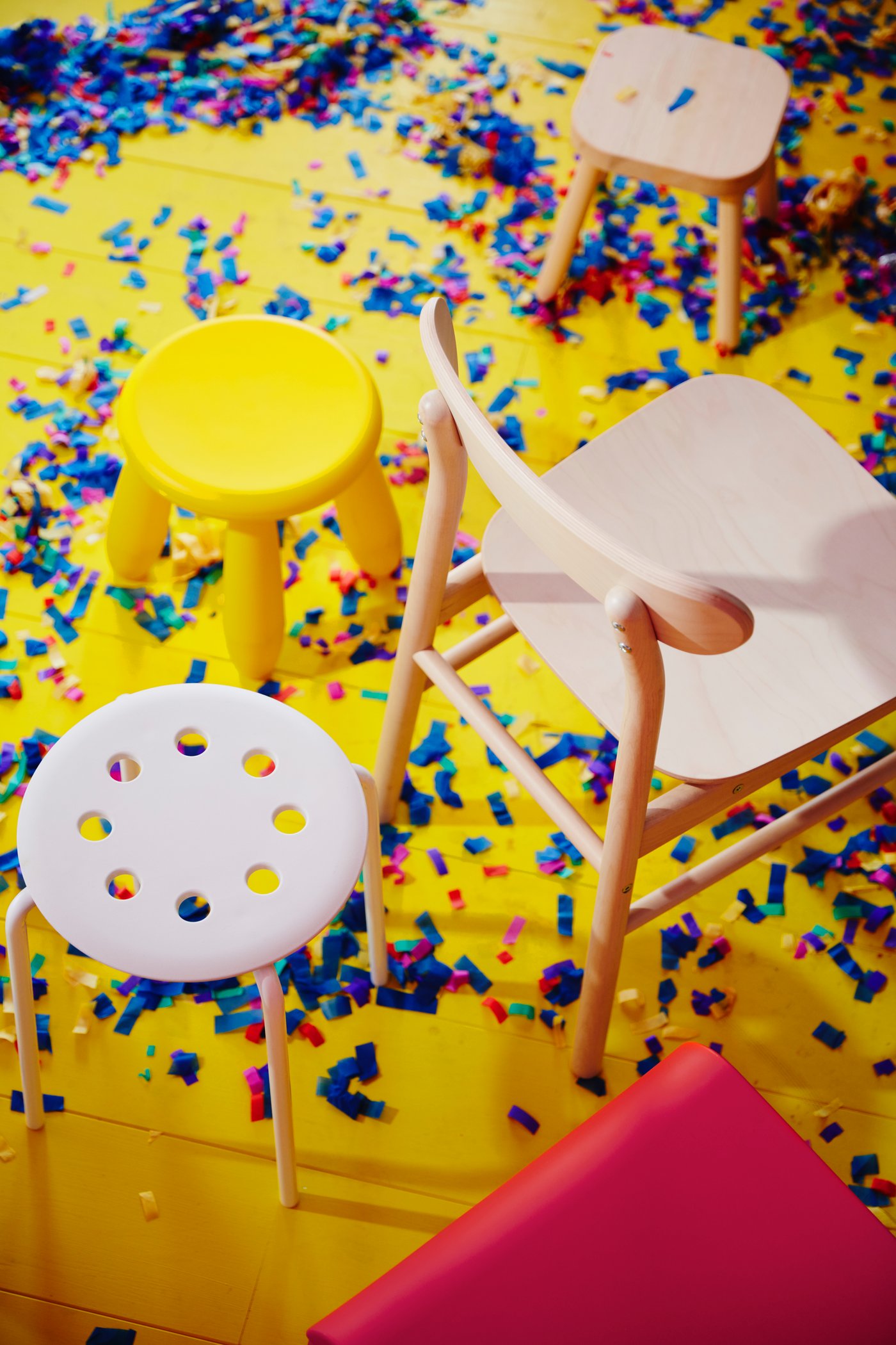 Una silla abedul RÖNNINGE en el comedor estancia