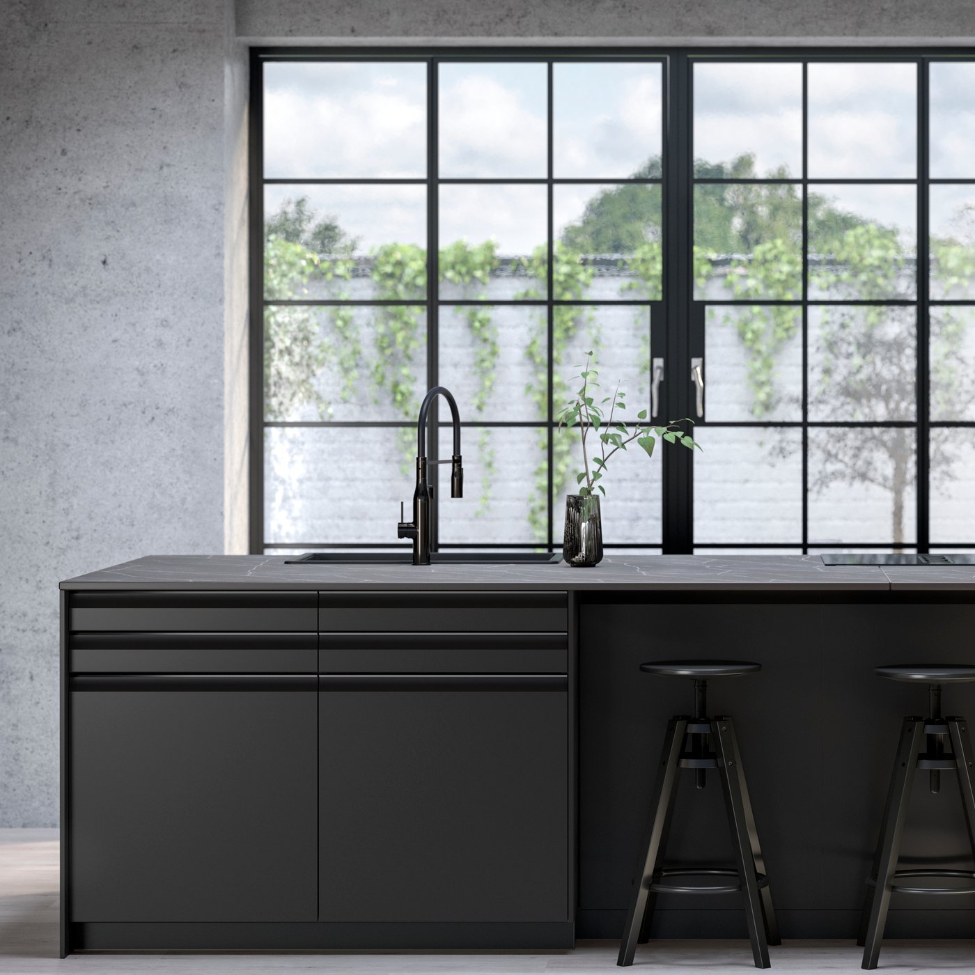 Un plan de travail sur mesure en céramique SKARARP noir mat/brun/effet marbre