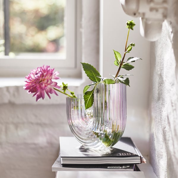 A mother-of-pearl colour RÄFFELBJÖRK vase