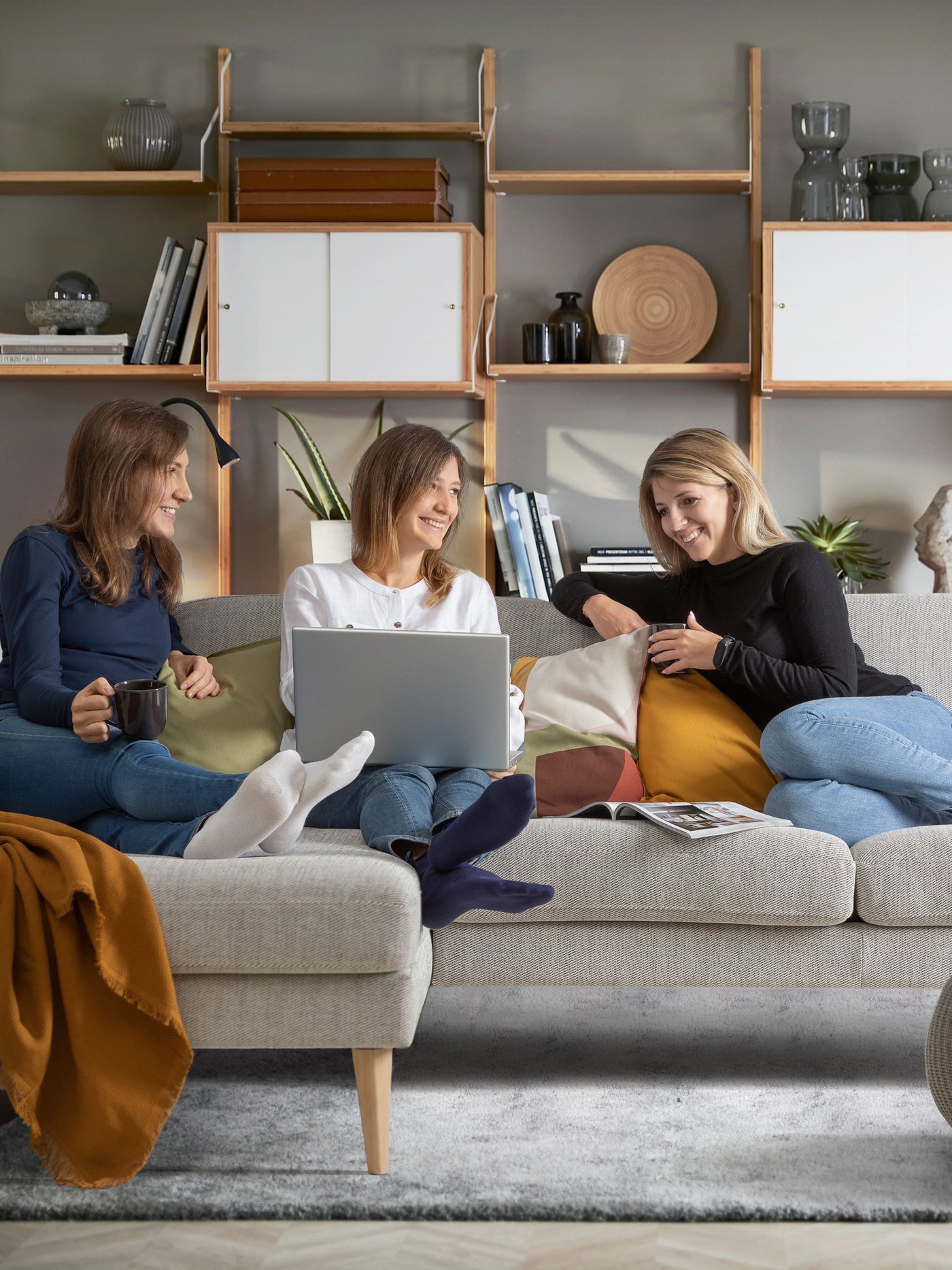 A Viarp/beige/brown oak SMEDSTORP 4-seat sofa with chaise longue