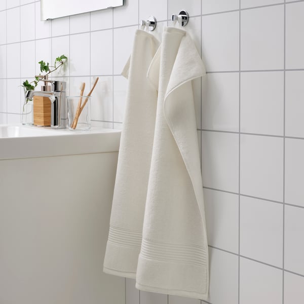 A white FREDRIKSJÖN hand towel