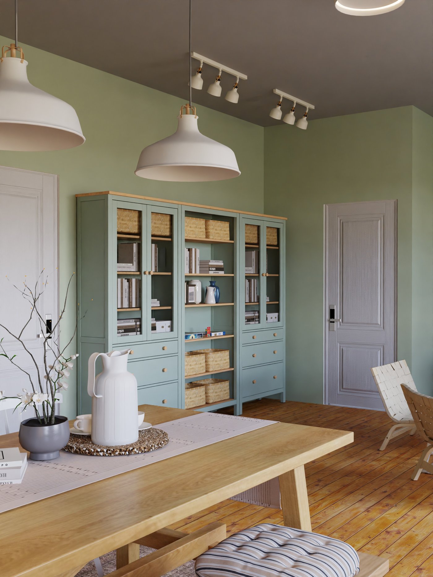 Im Vordergrund der Eiche Esstisch und dahinter an der Wand zum Badezimmer ein großes Regal mit Schubladen, regalböden und Vitrienentüren