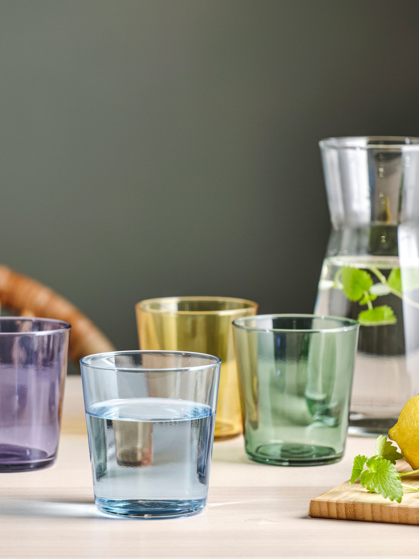 A mixed colours PAPPERSBJÖRK glass