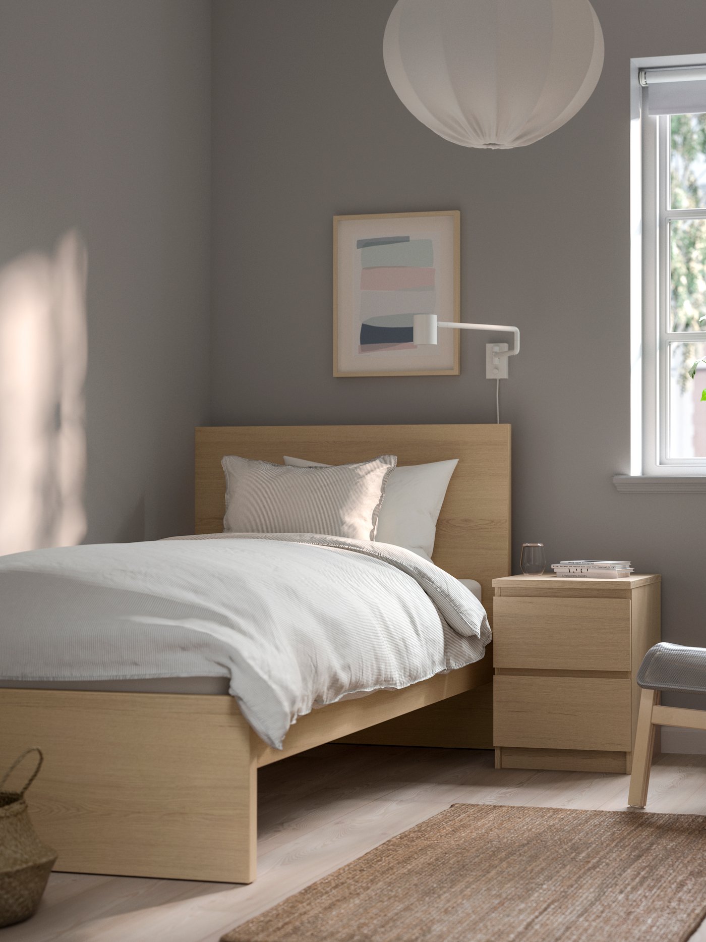 Rám postele MALM z bielo morenej dubovej dyhy, vysoký