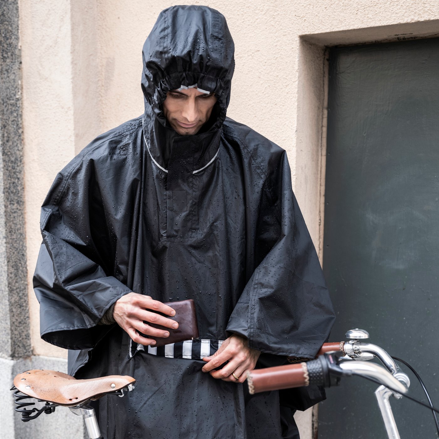 A SALTSTEN rain poncho