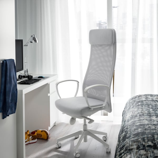 A Vissle light grey MARKUS office chair