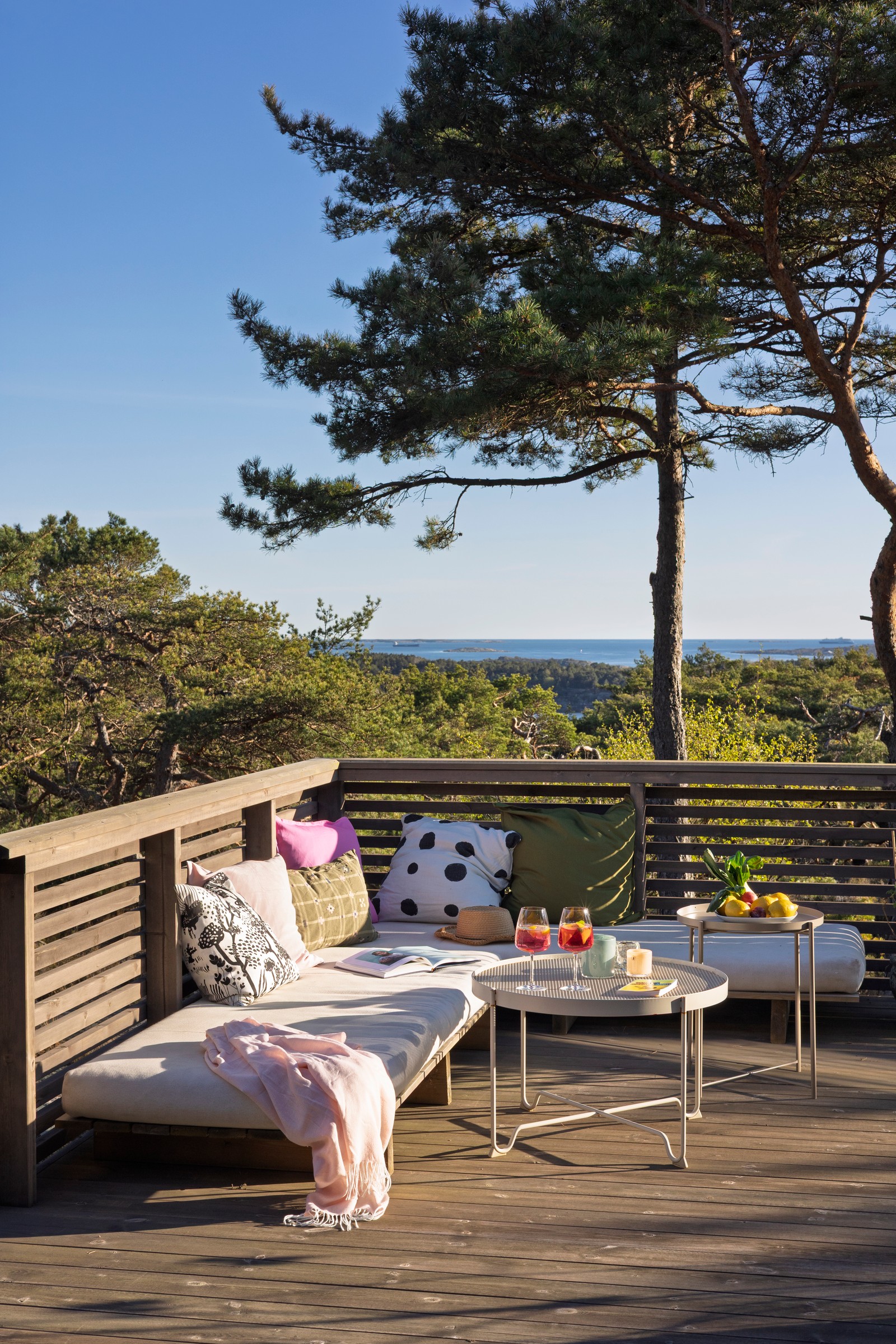 A light pink HOLMVI throw