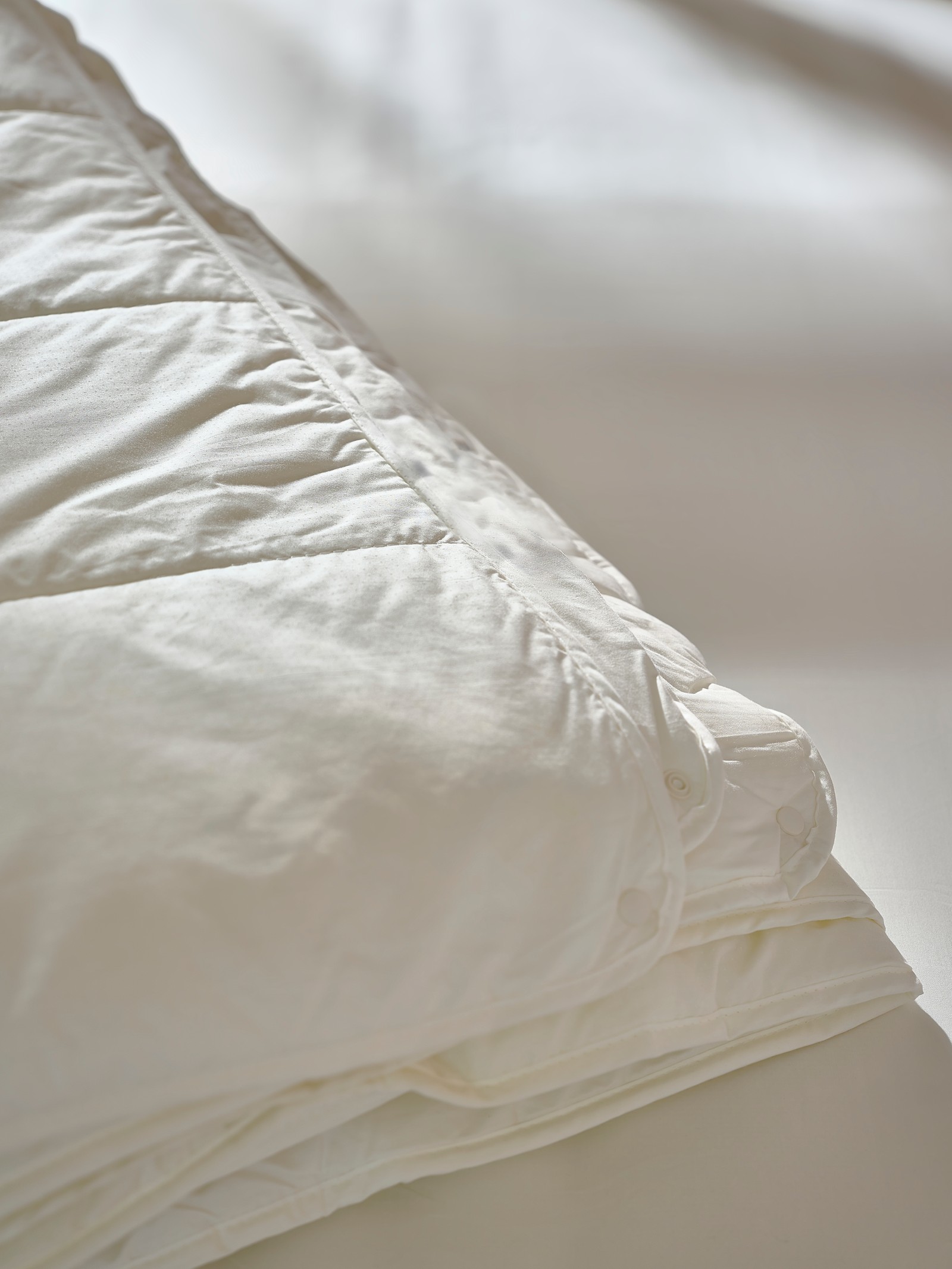 A STJÄRNBRÄCKA all seasons duvet in the bedroom