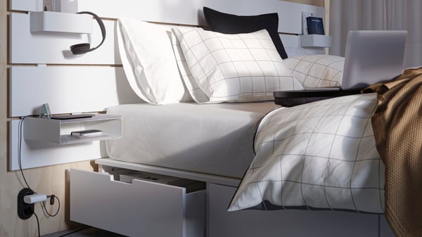 A white DVALA fitted sheet