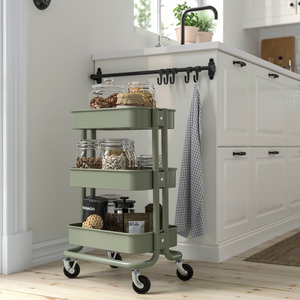 Een grijsgroene RÅSKOG-trolley