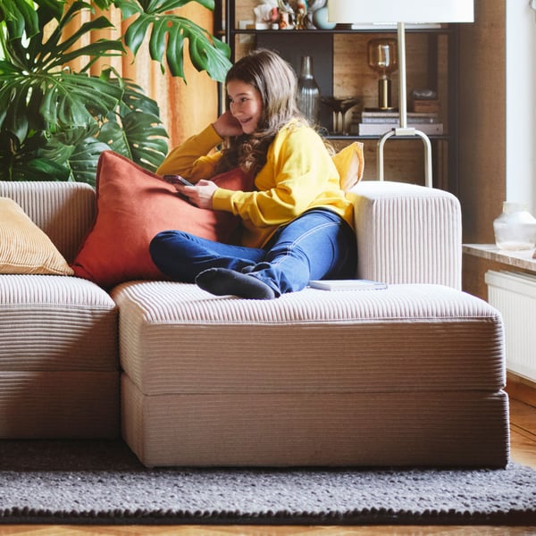 A left/Samsala grey-beige JÄTTEBO 2,5-seat mod sofa w chaise longue