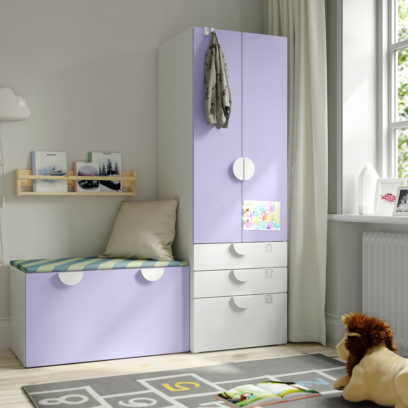 Kombinacja szaf SMÅSTAD w liljowym kolorze.