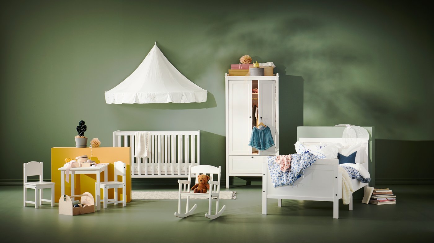 A white SUNDVIK cot in the nursery