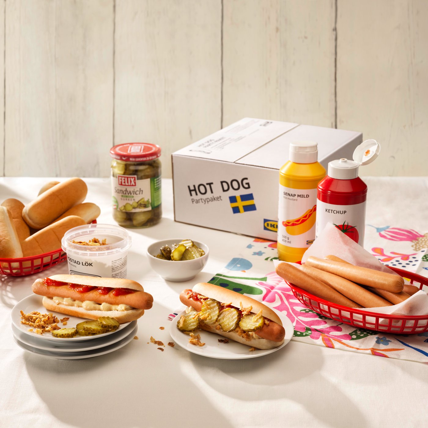 Ein Bild des Hot Dog Party-Pakets bestehend mit allen Inhalten
