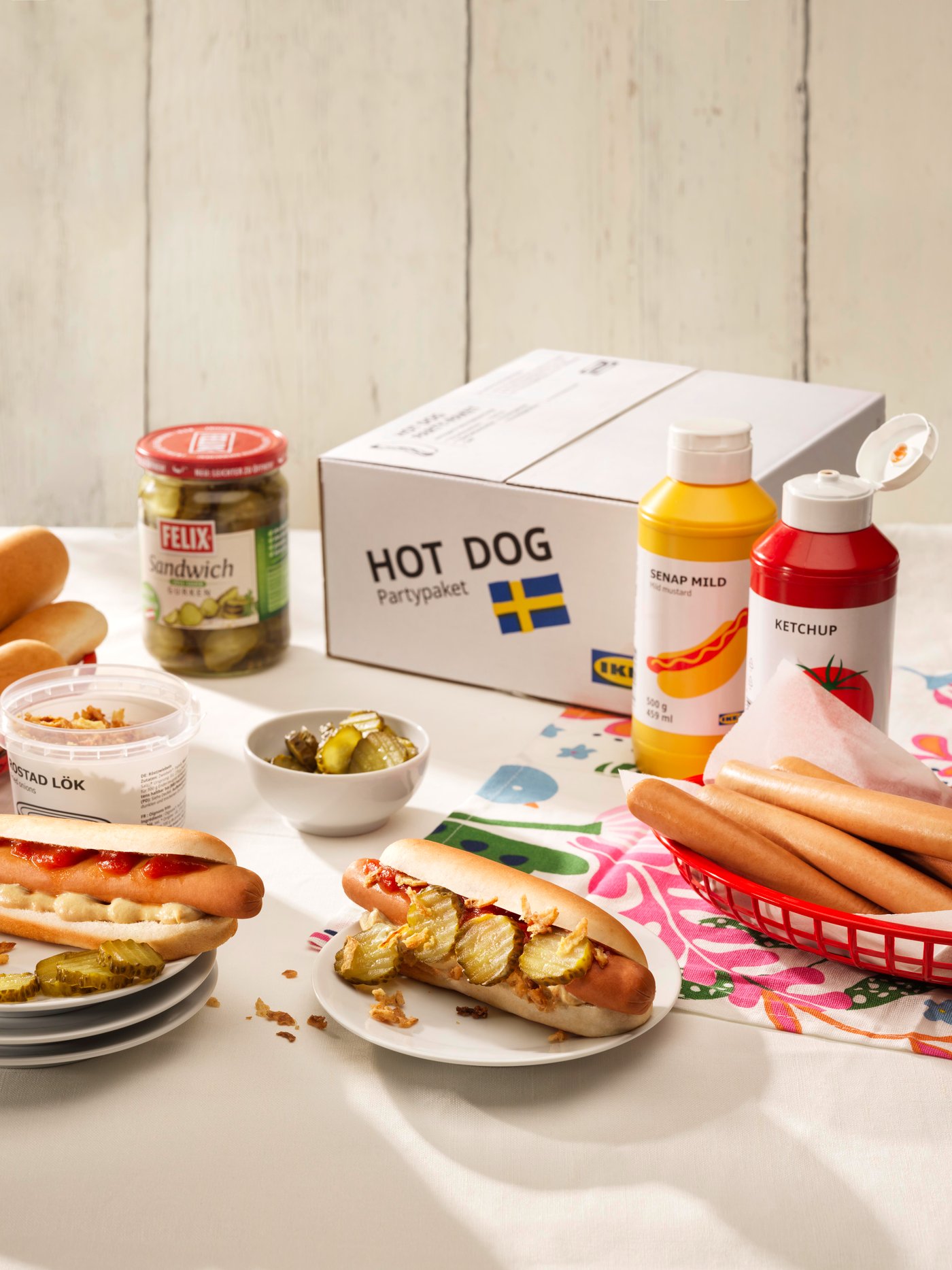 Ein Bild des Hot Dog Party-Pakets bestehend mit allen Inhalten