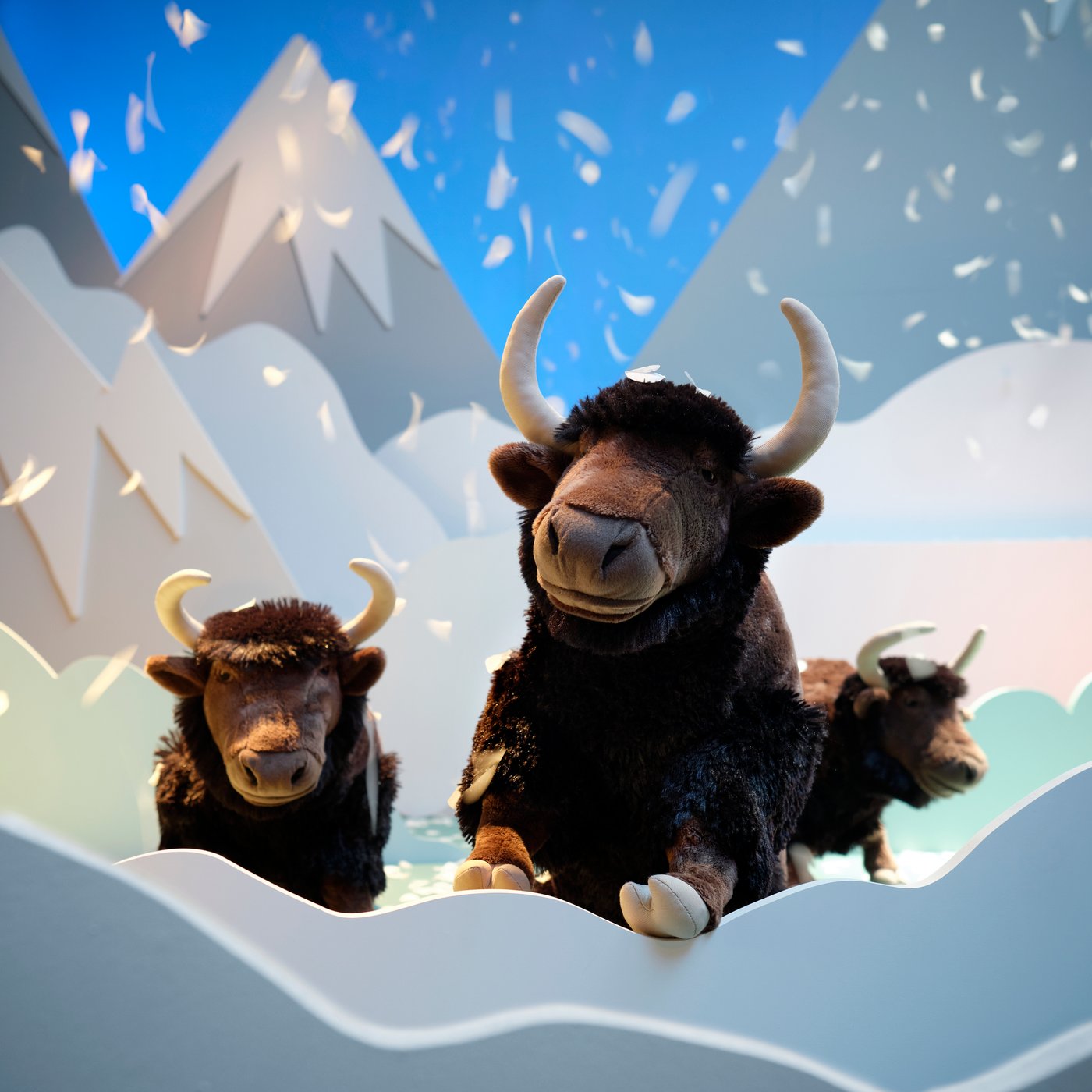 An yak /dark brown ALPTALL soft toy