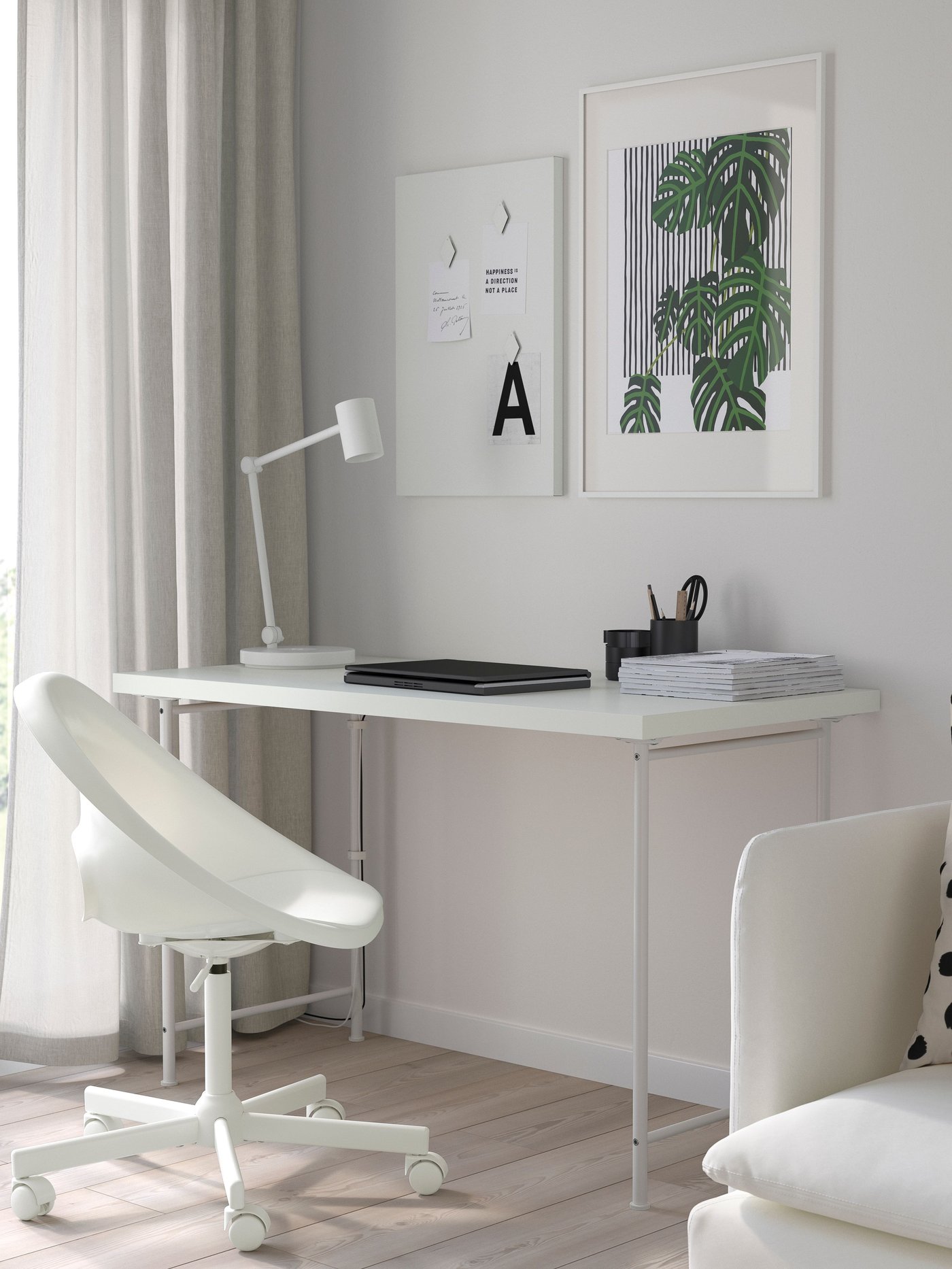 A white LAGKAPTEN desk