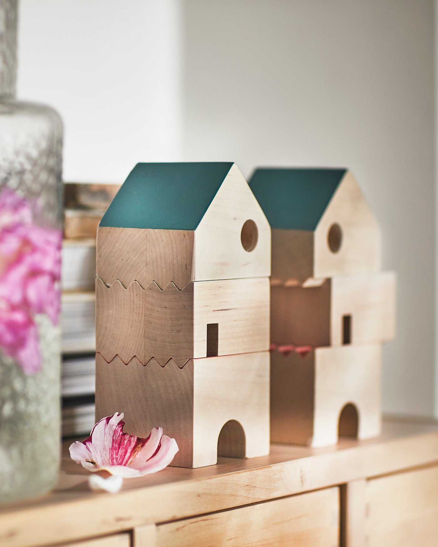 A solid wood/multicolour FÄLTLÖNN decoration house