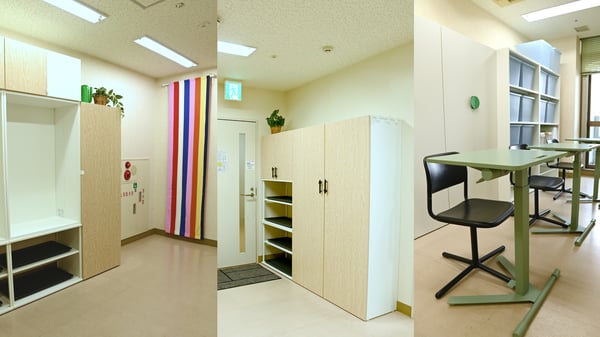 下駄箱や教室、全体的に明るく優しい配色で落ち着く空間。